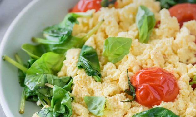 Scrambled Eggs With Basil, Spinach & Tomatoes